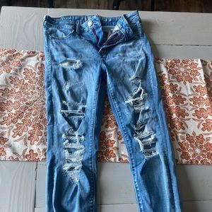 American eagle ripped jeans